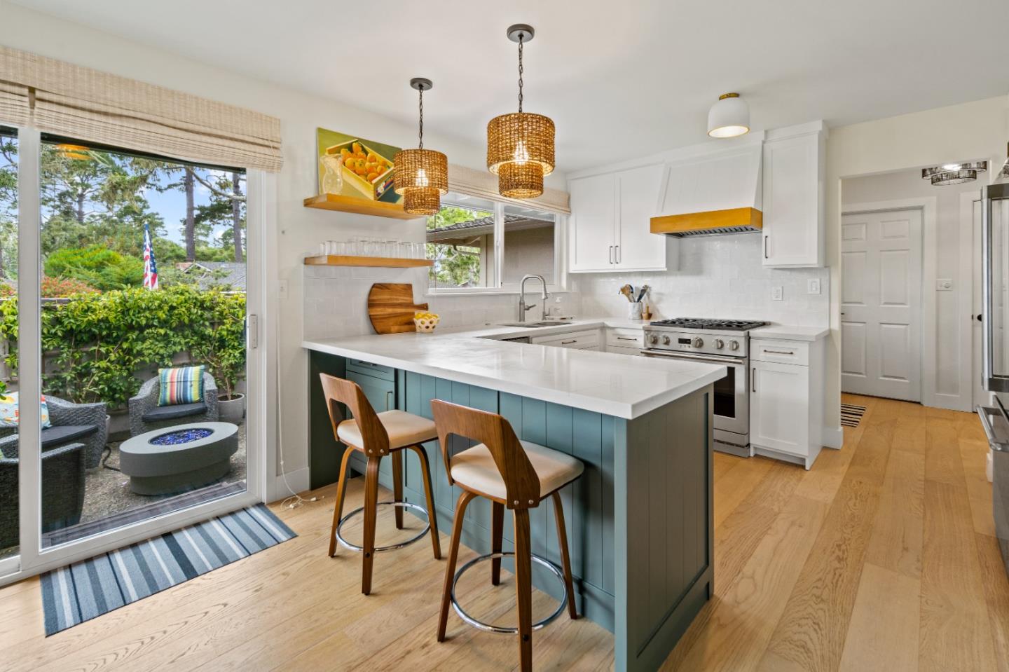 Front Image Thumbnail for ML82008872