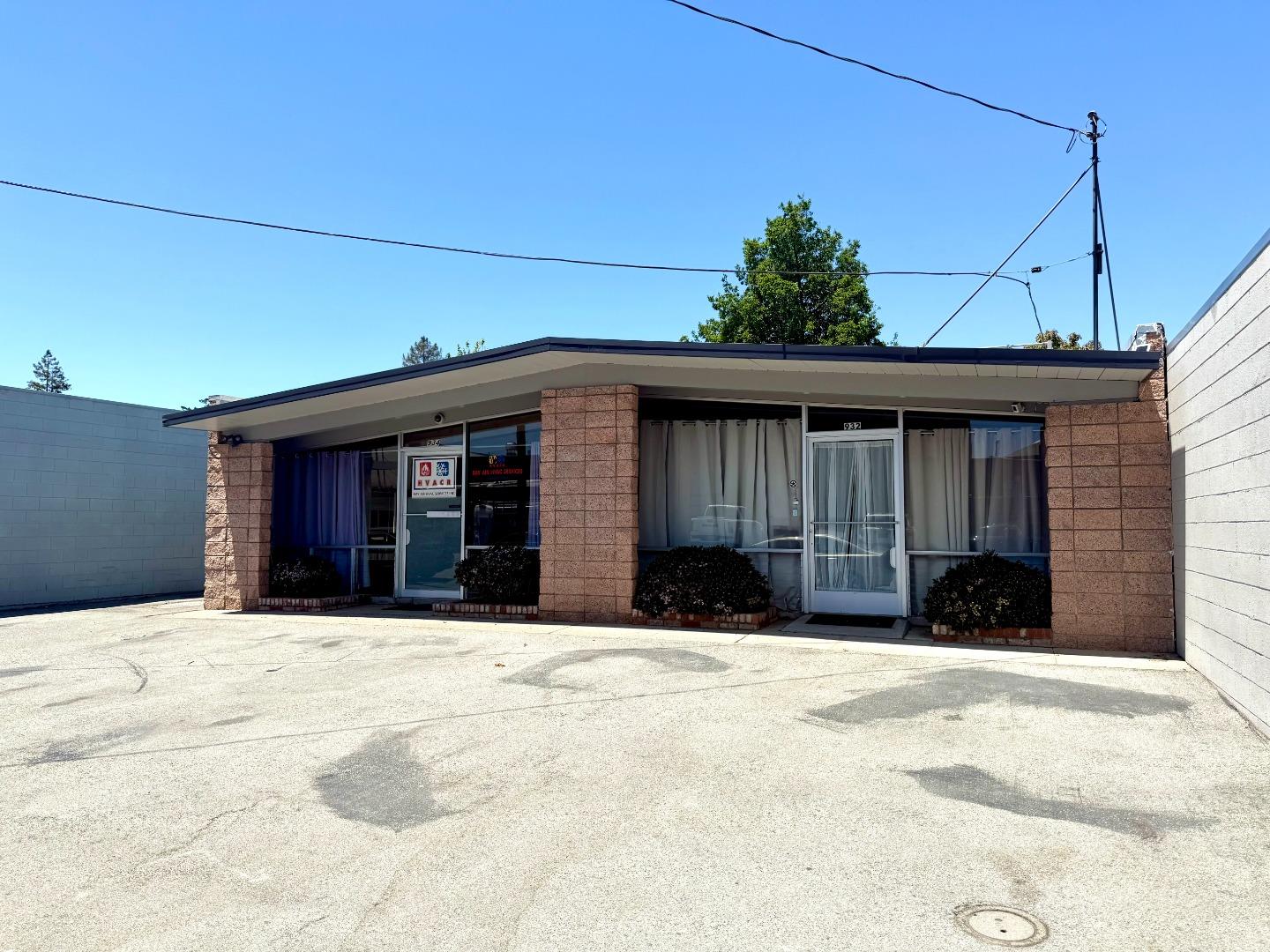 Front Image Thumbnail for ML82008934