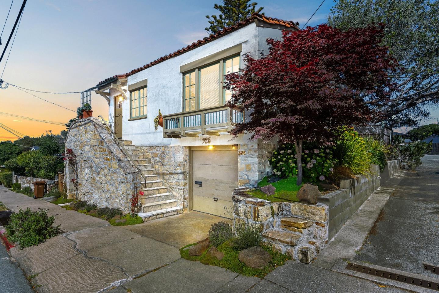 Front Image Thumbnail for ML82009110