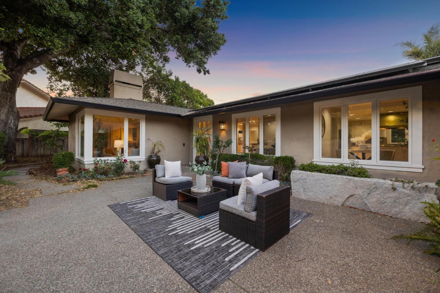 Front Image Thumbnail for ML82009197