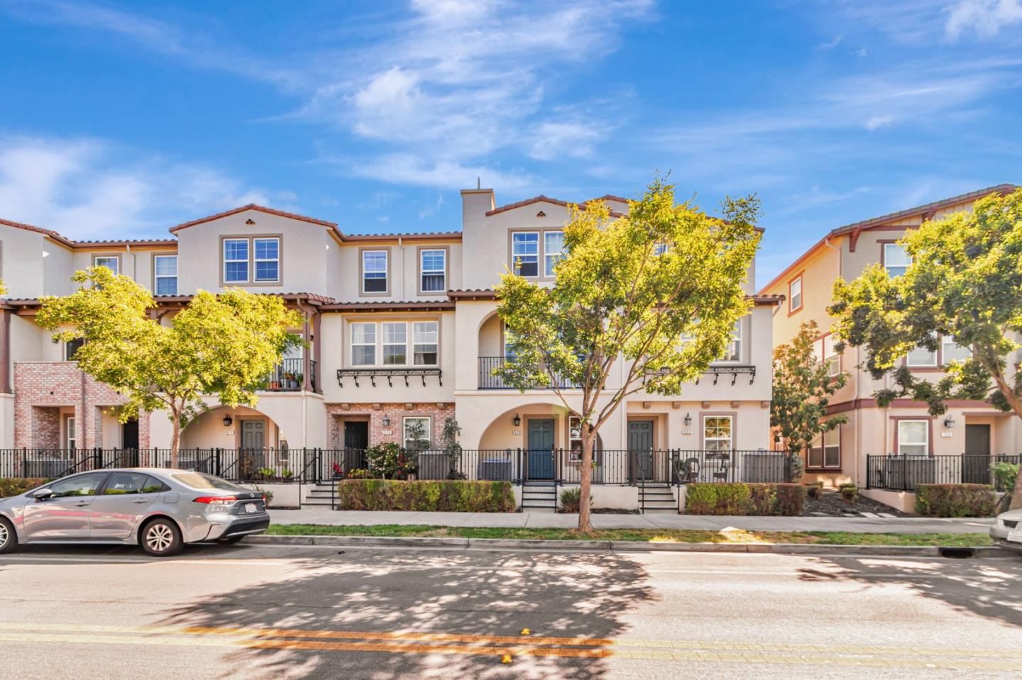 Front Image Thumbnail for ML82009272