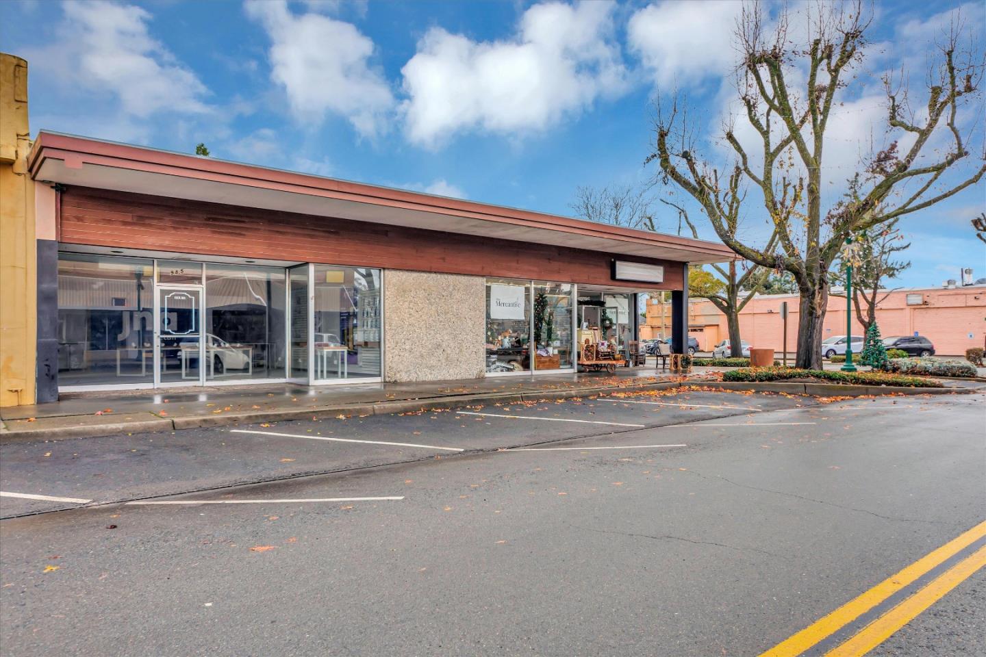 Front Image Thumbnail for ML82009476