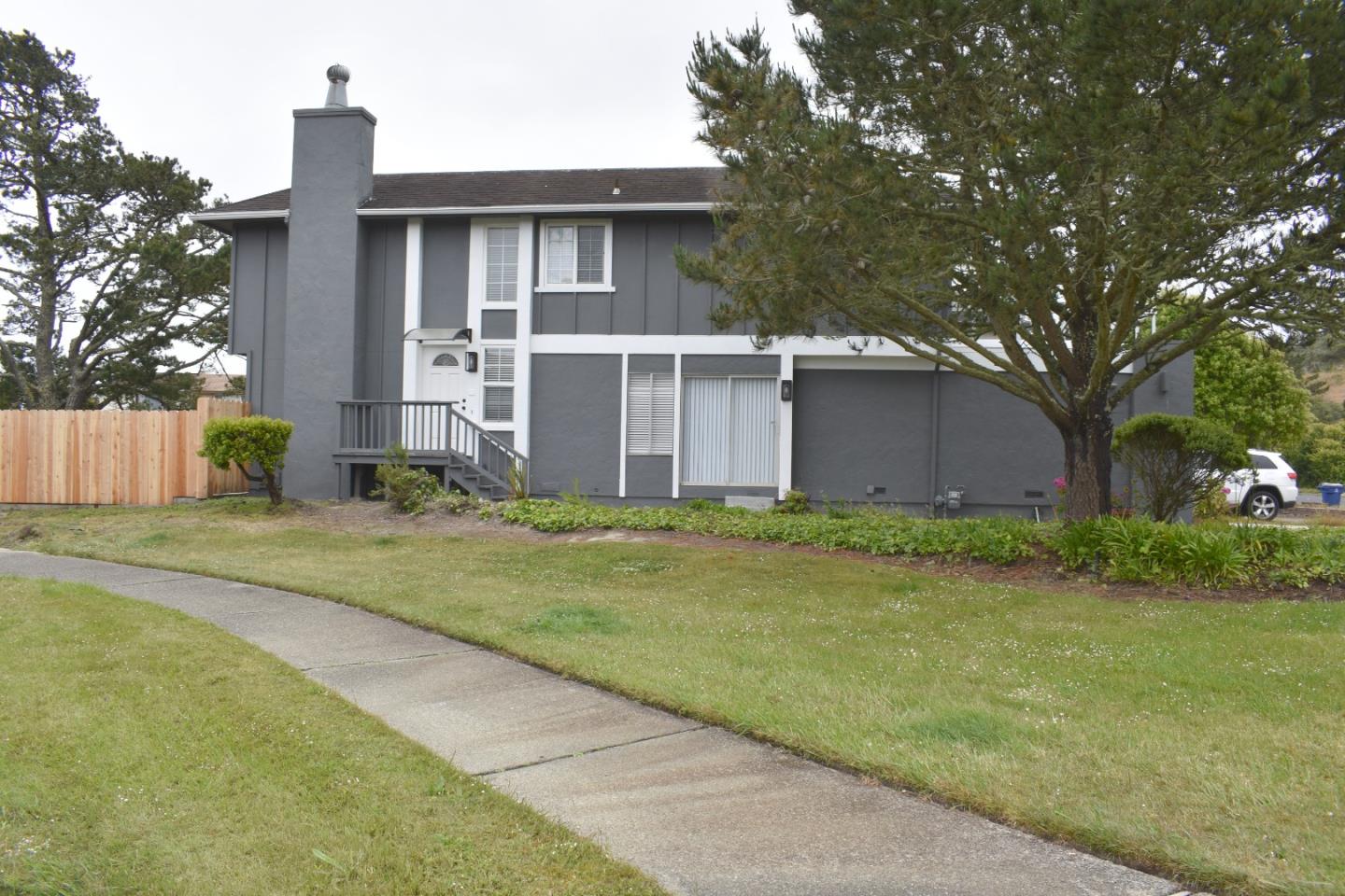 Front Image Thumbnail for ML82009882