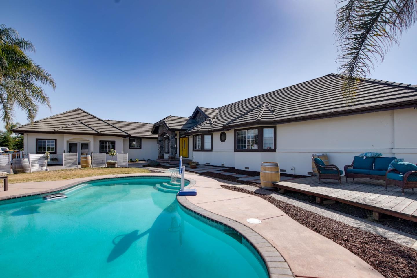 Front Image Thumbnail for ML82009972