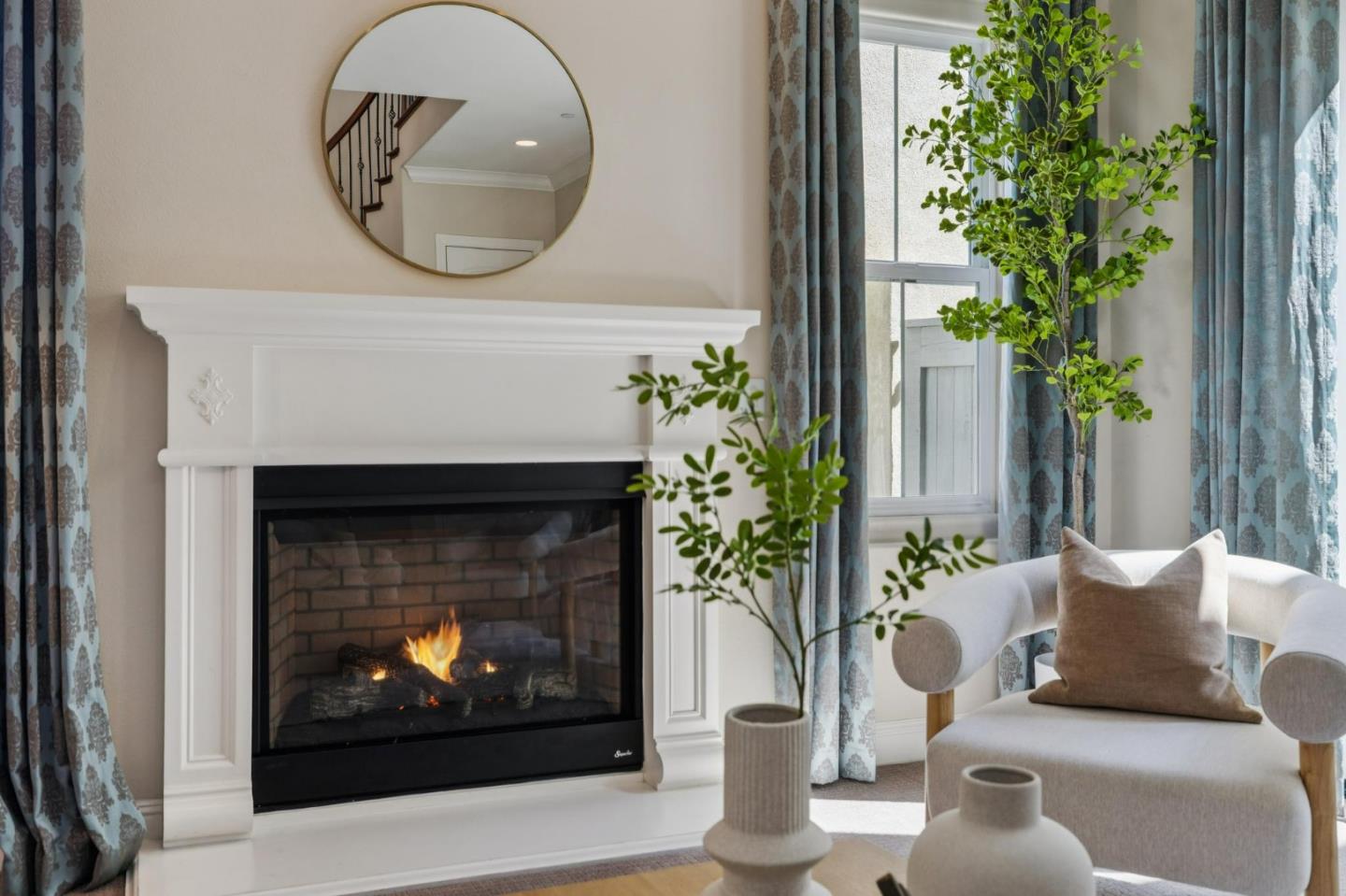 Front Image Thumbnail for ML82009994