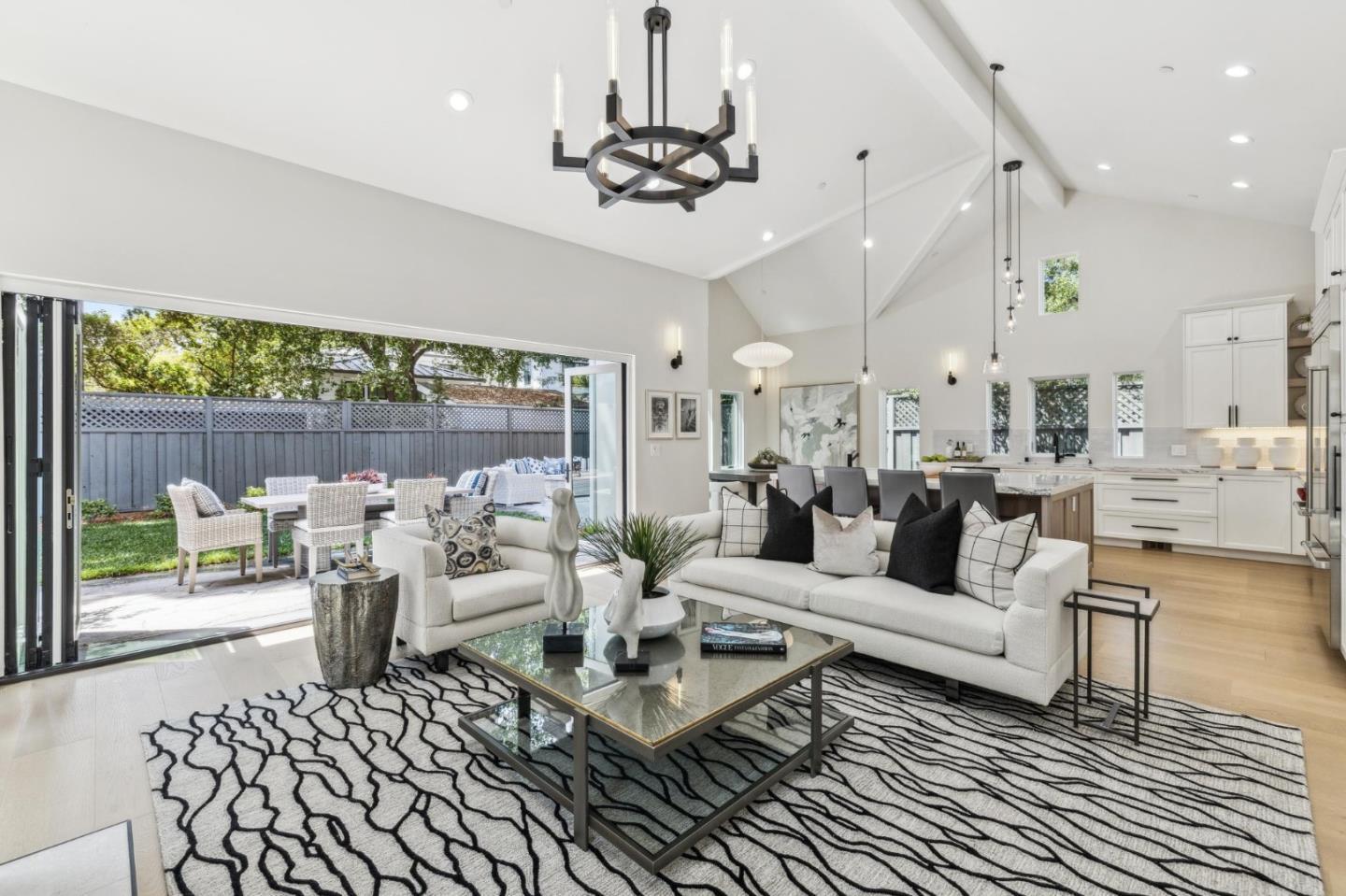 Front Image Thumbnail for ML82009997