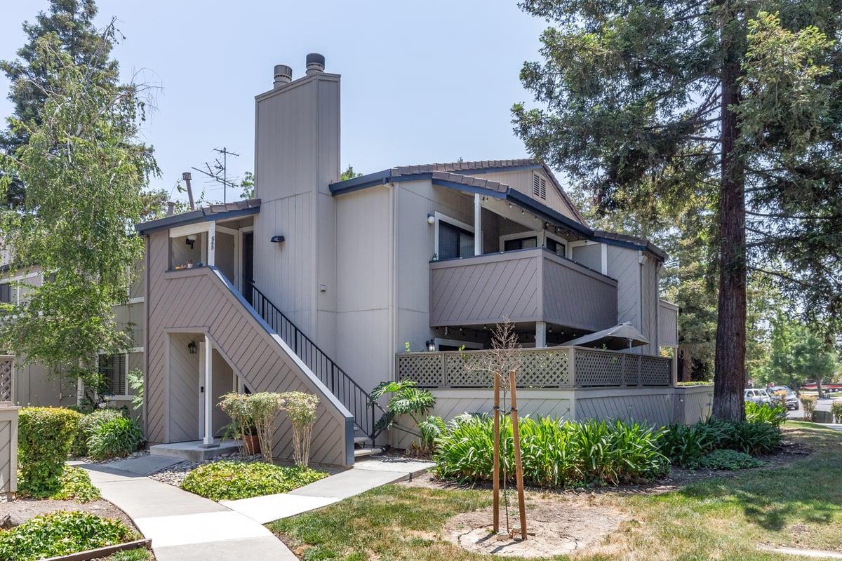 Front Image Thumbnail for ML82010522