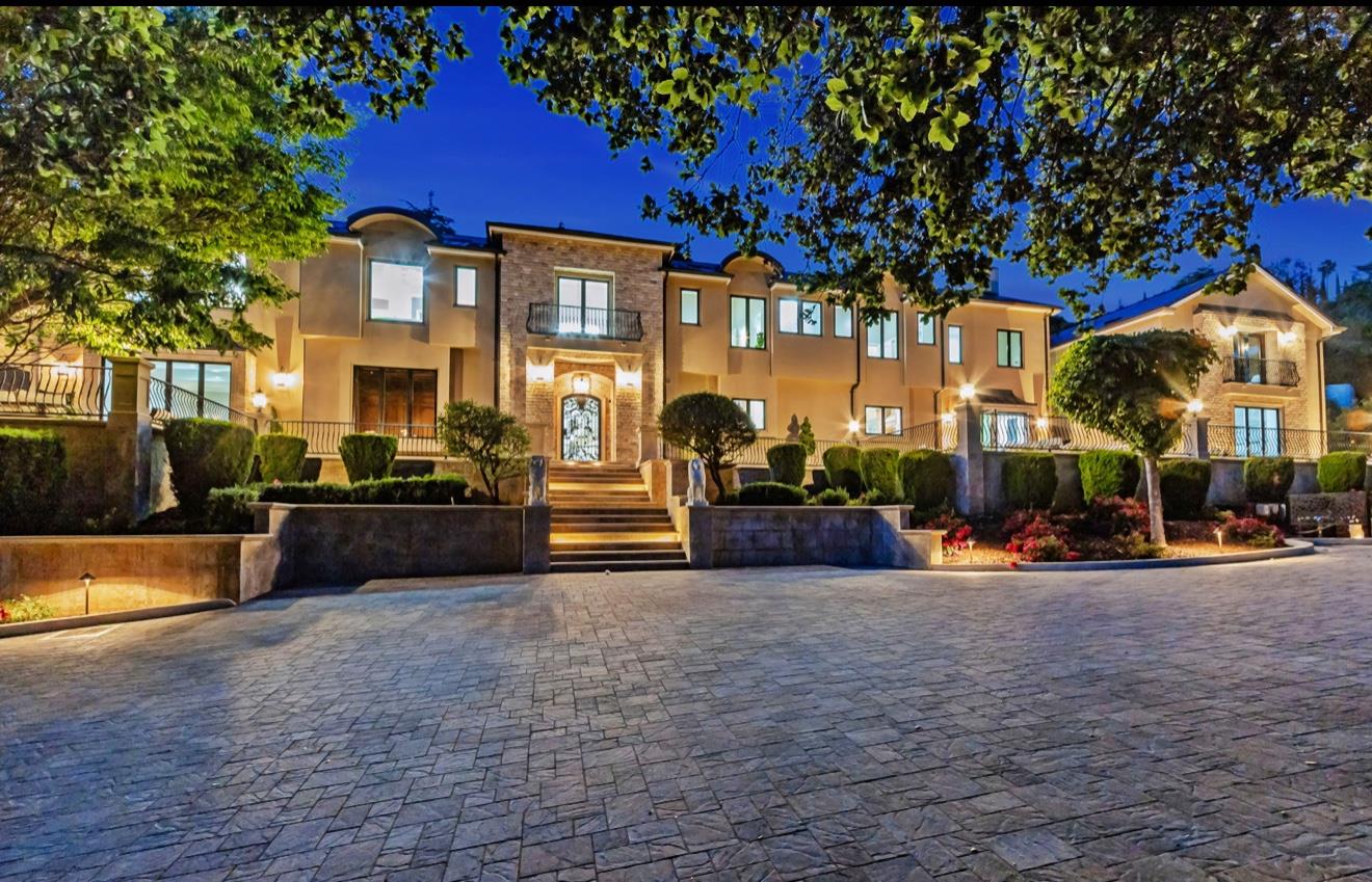 Front Image Thumbnail for ML82010691