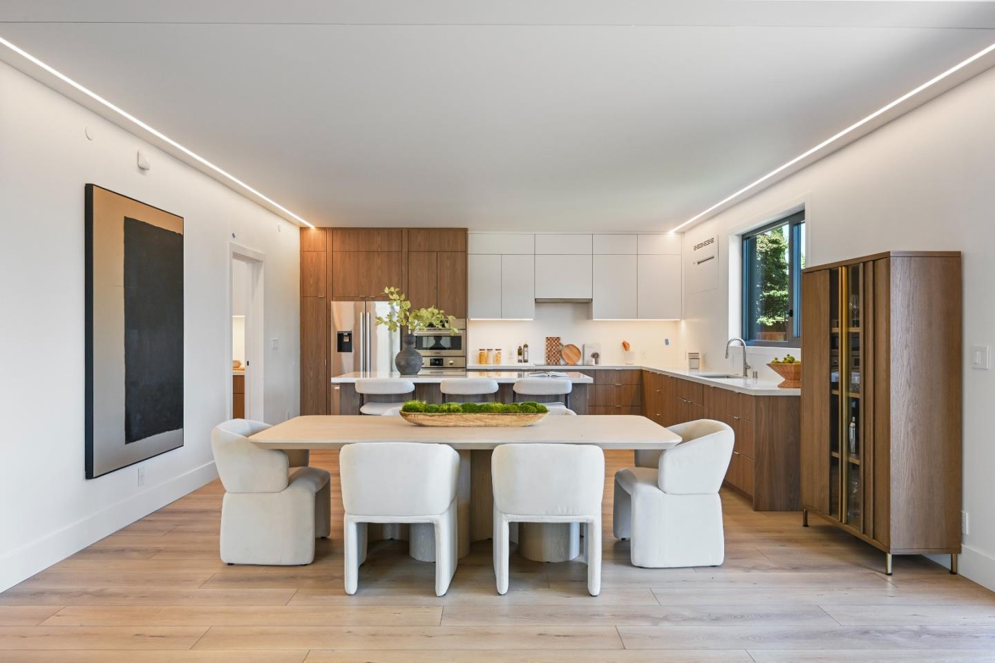 Front Image Thumbnail for ML82010817