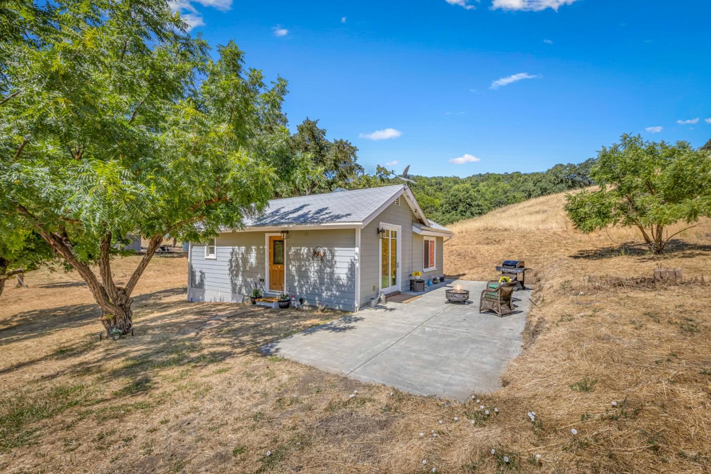 Front Image Thumbnail for ML82010828