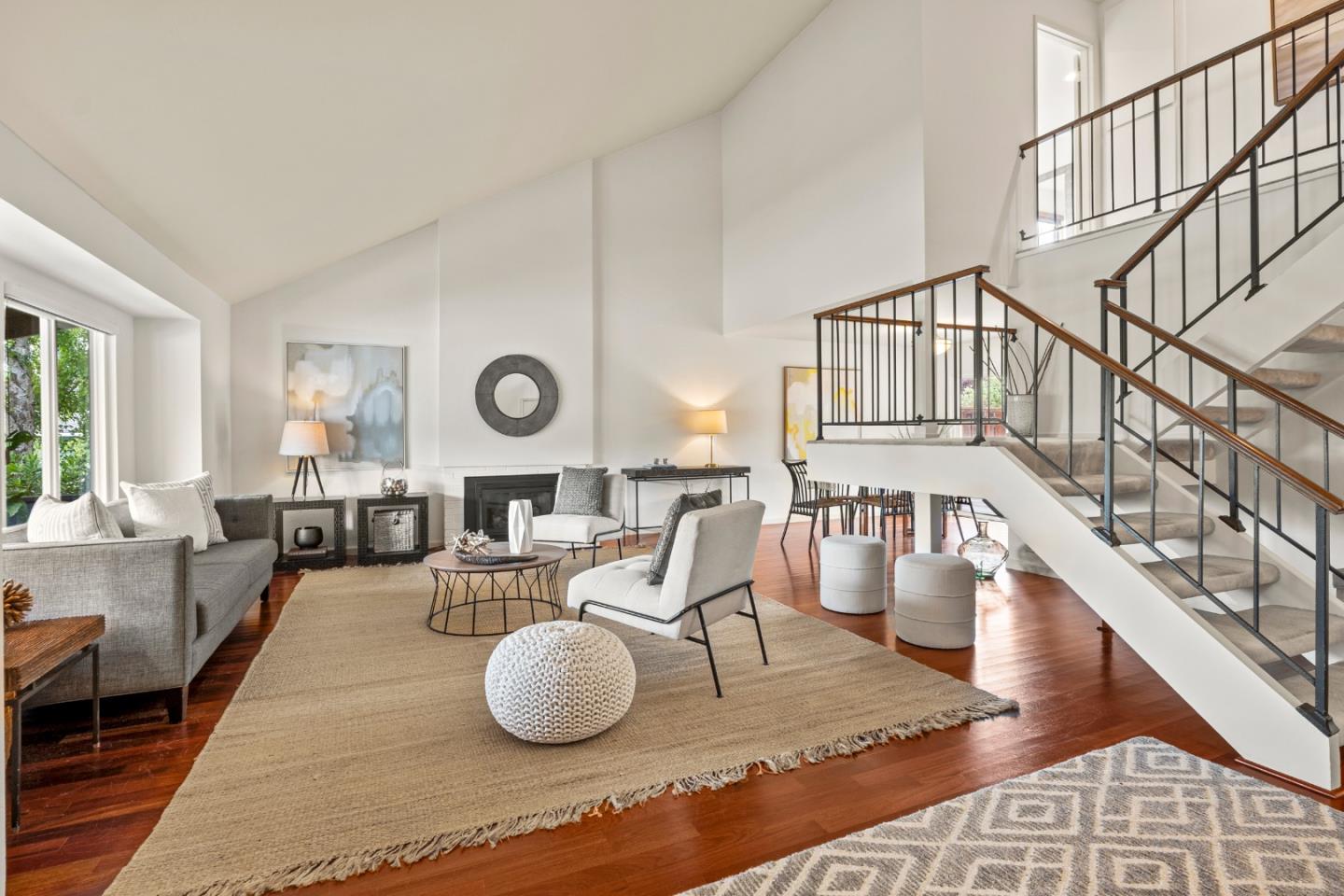 Front Image Thumbnail for ML82010937