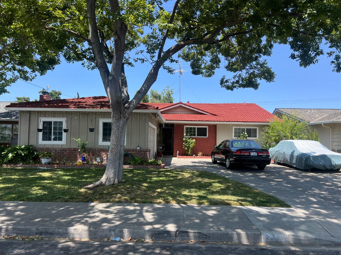 Front Image Thumbnail for ML82011437