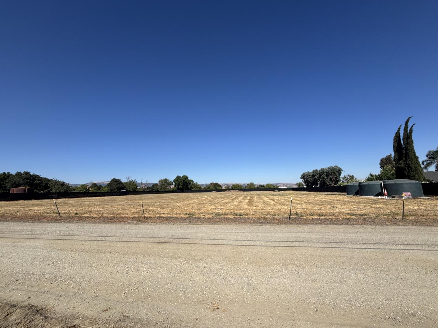 Front Image Thumbnail for ML82011532