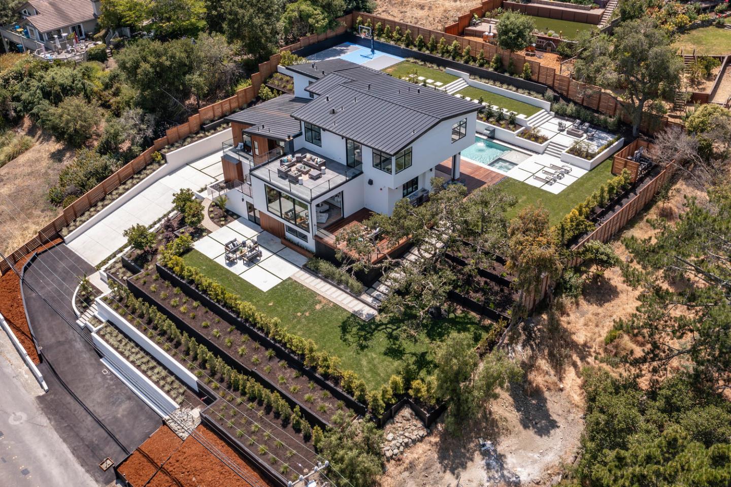 Front Image Thumbnail for ML82011812