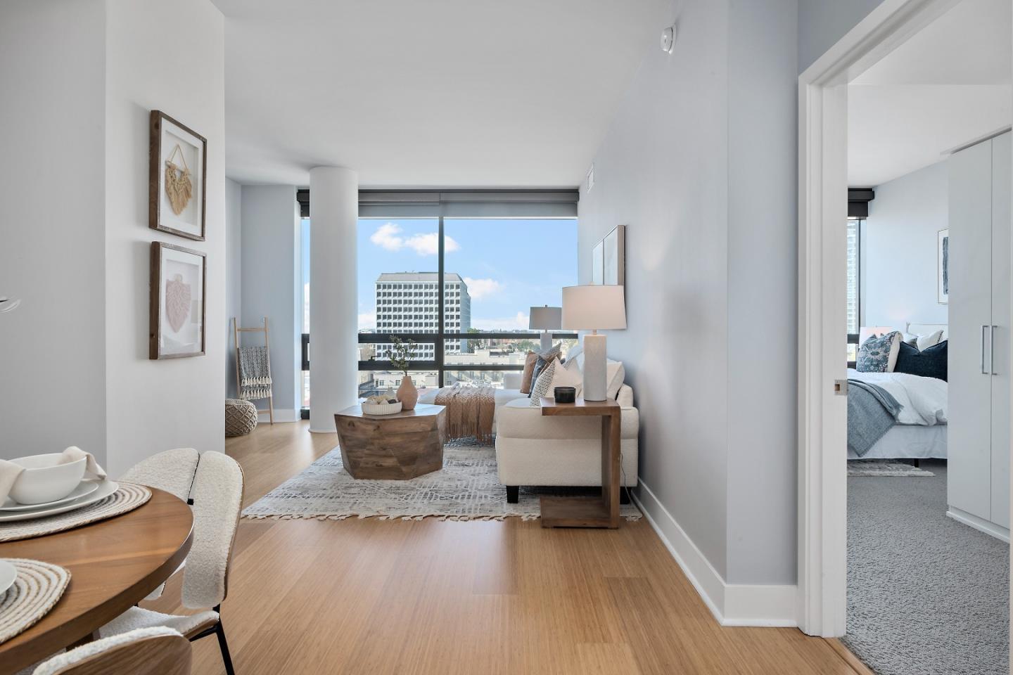 Front Image Thumbnail for ML82011986