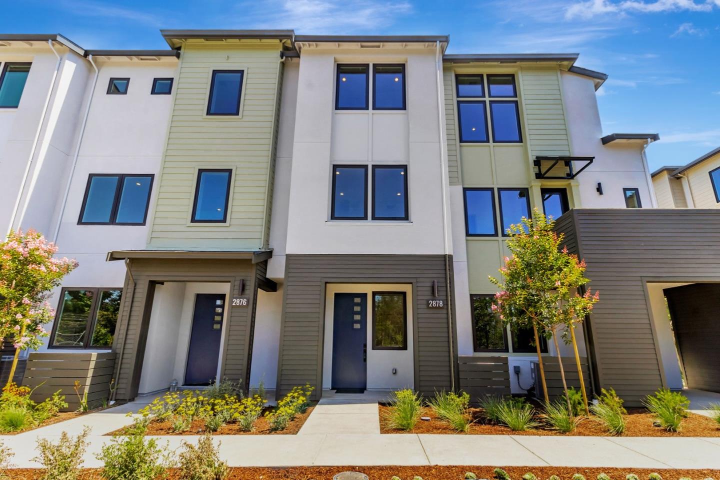 Front Image Thumbnail for ML82012020