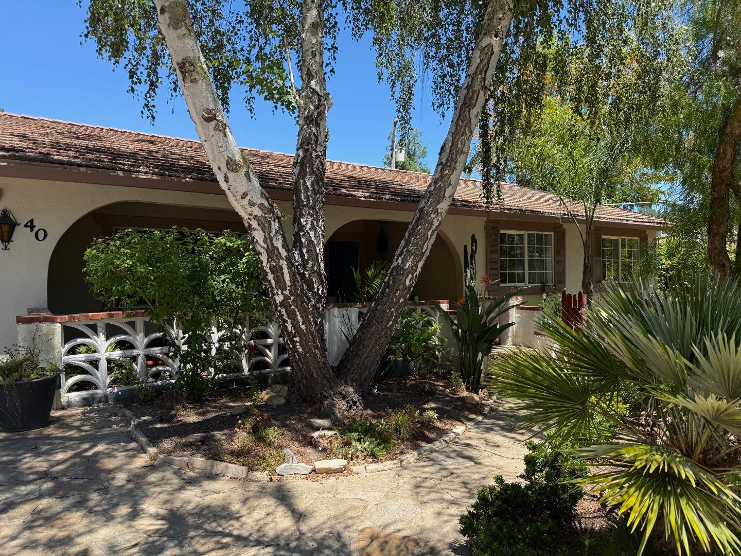 Front Image Thumbnail for ML82012151