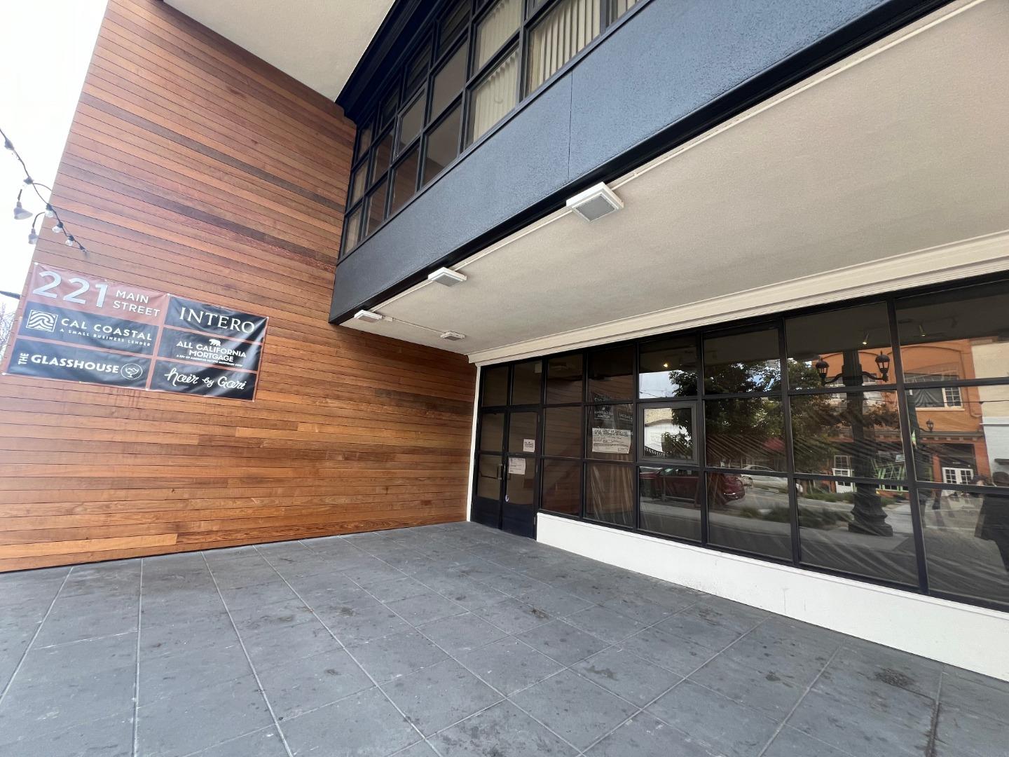 Front Image Thumbnail for ML82012403