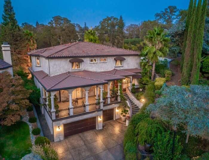 Front Image Thumbnail for ML82012471