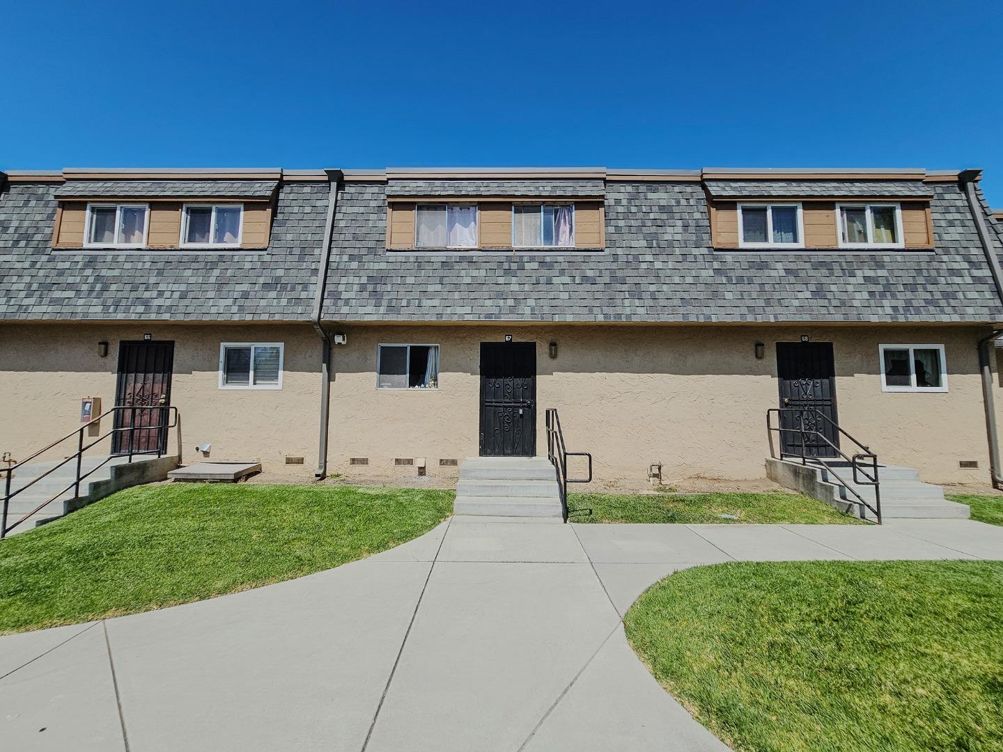 Front Image Thumbnail for ML82012550