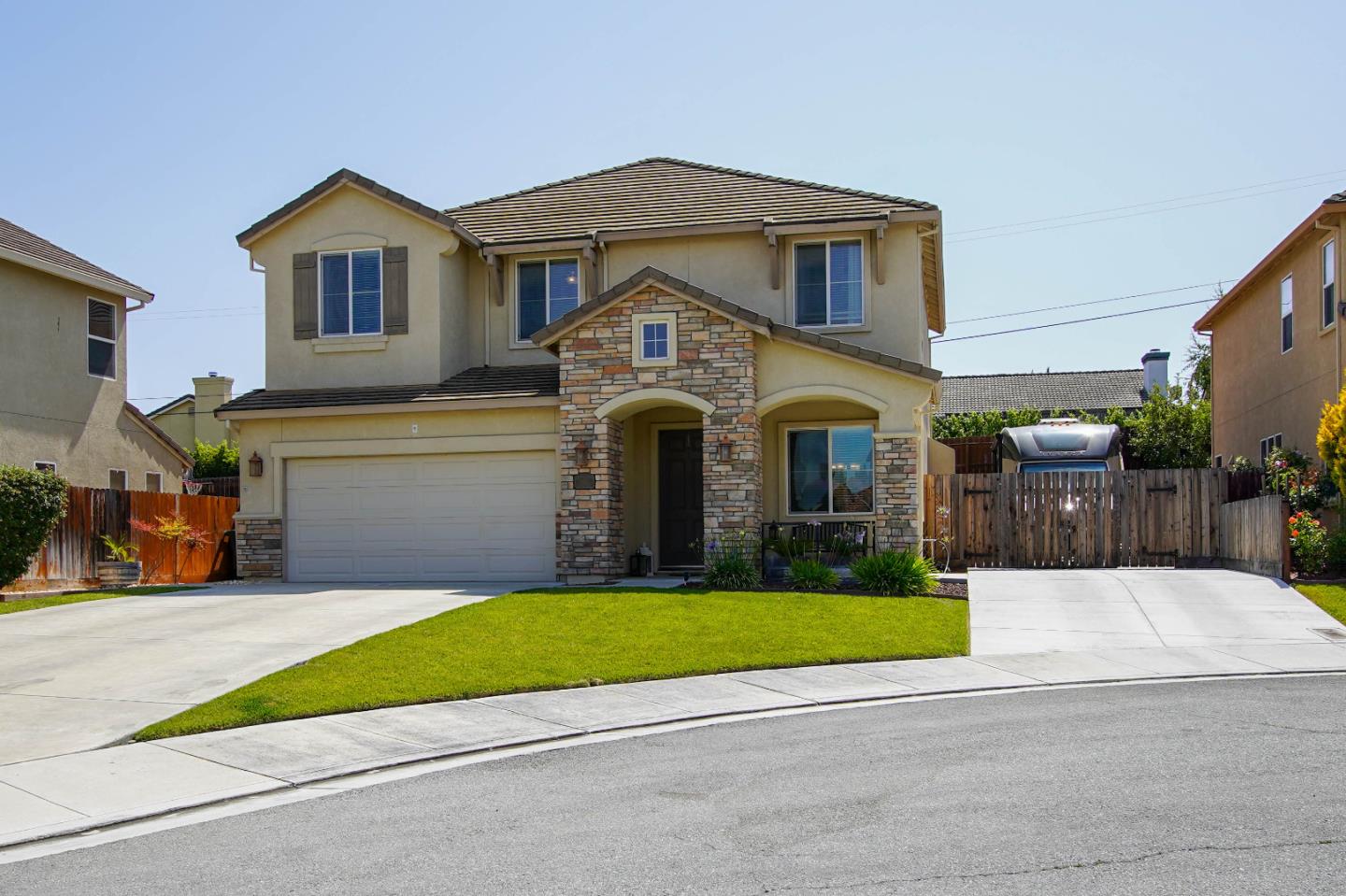 Front Image Thumbnail for ML82012558