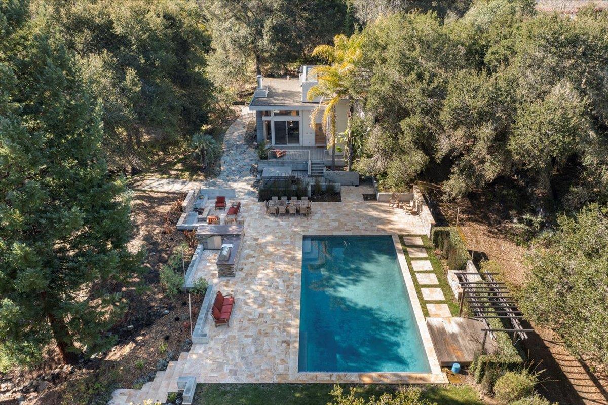 Front Image Thumbnail for ML82012611