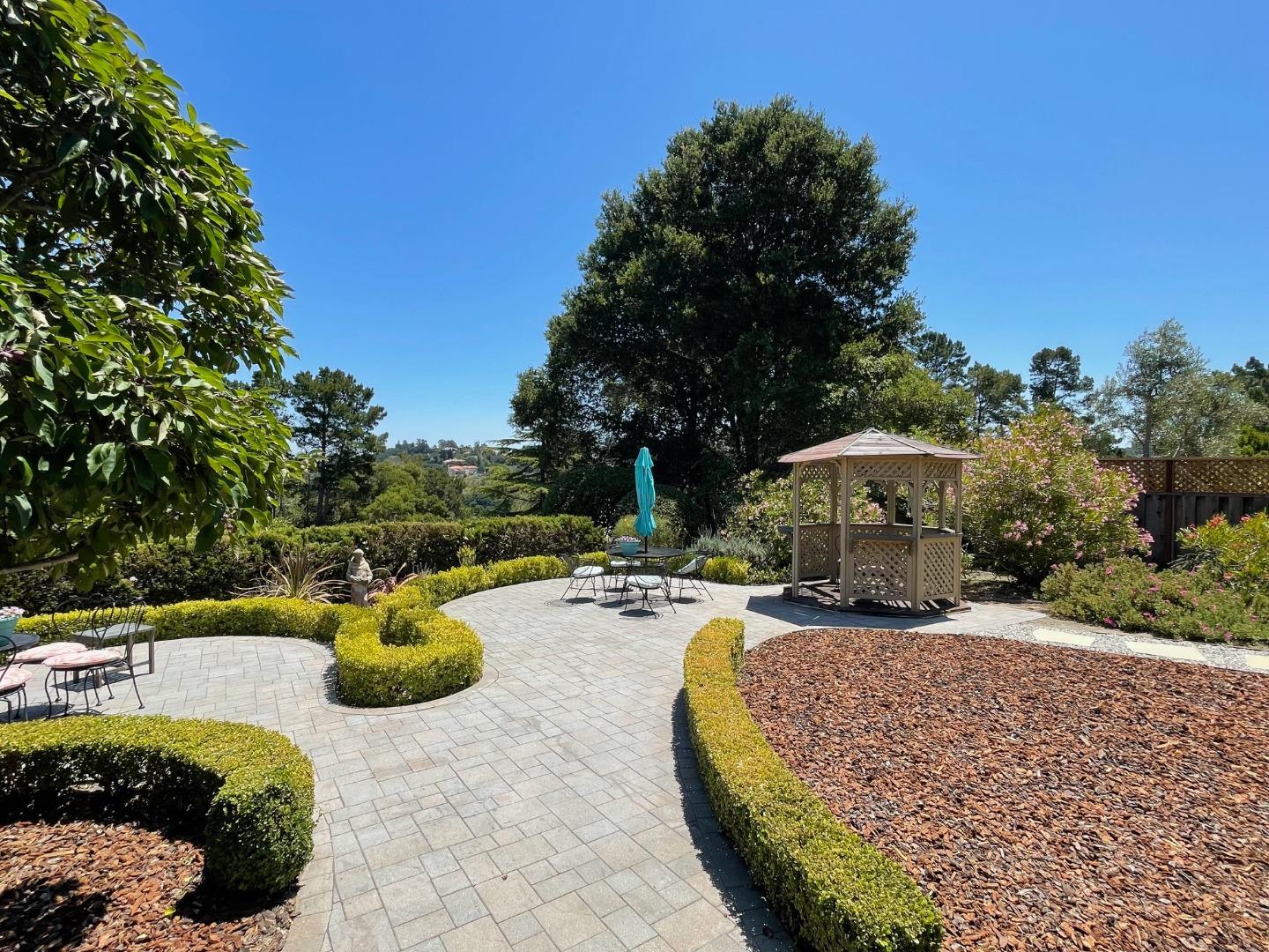 Front Image Thumbnail for ML82012695