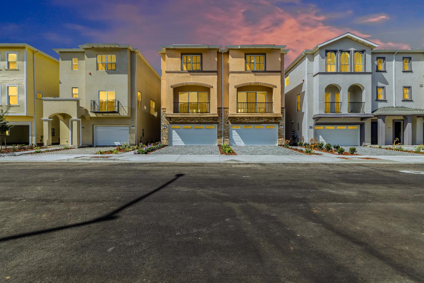 Front Image Thumbnail for ML82012837