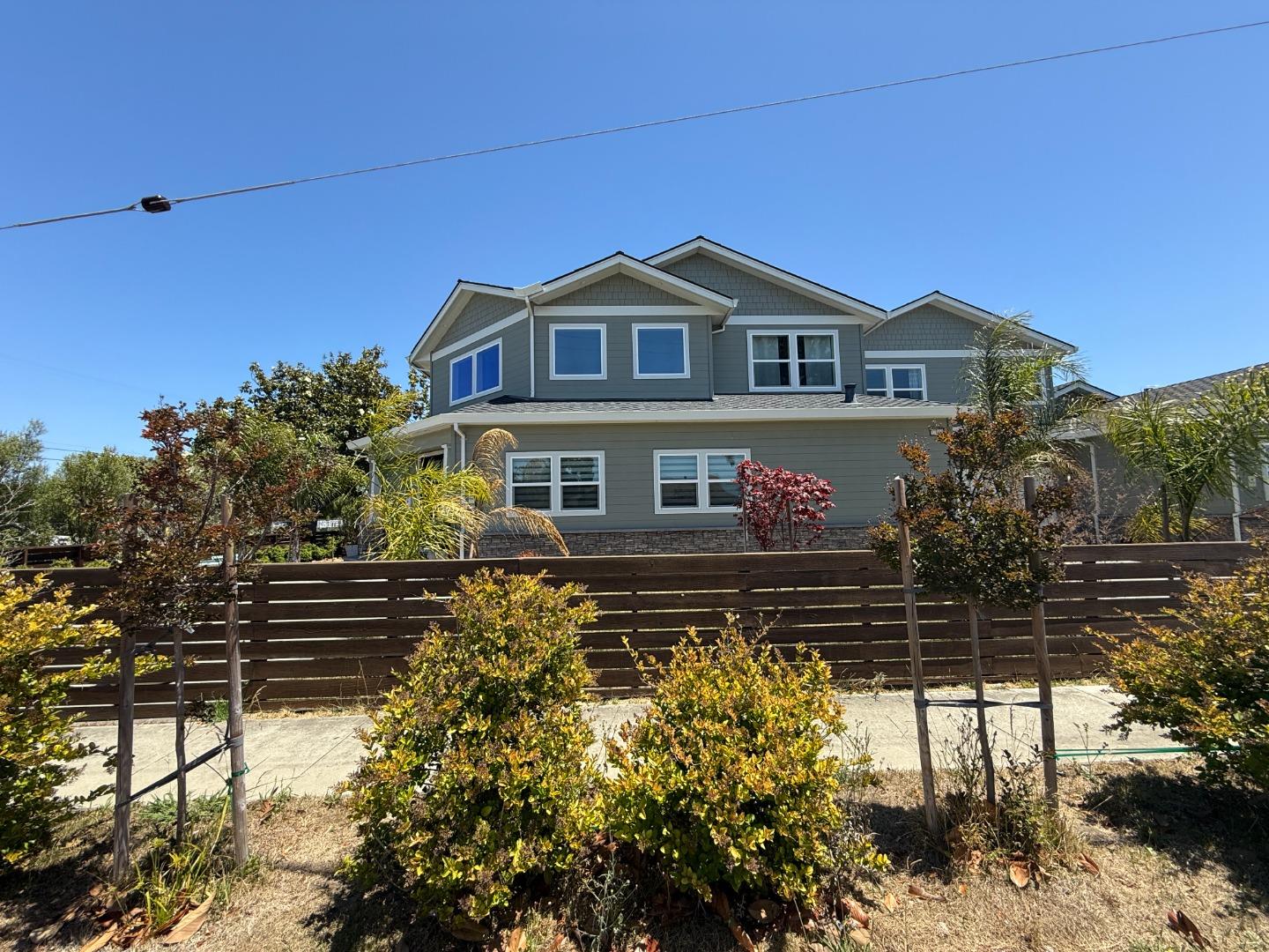 Front Image Thumbnail for ML82013087