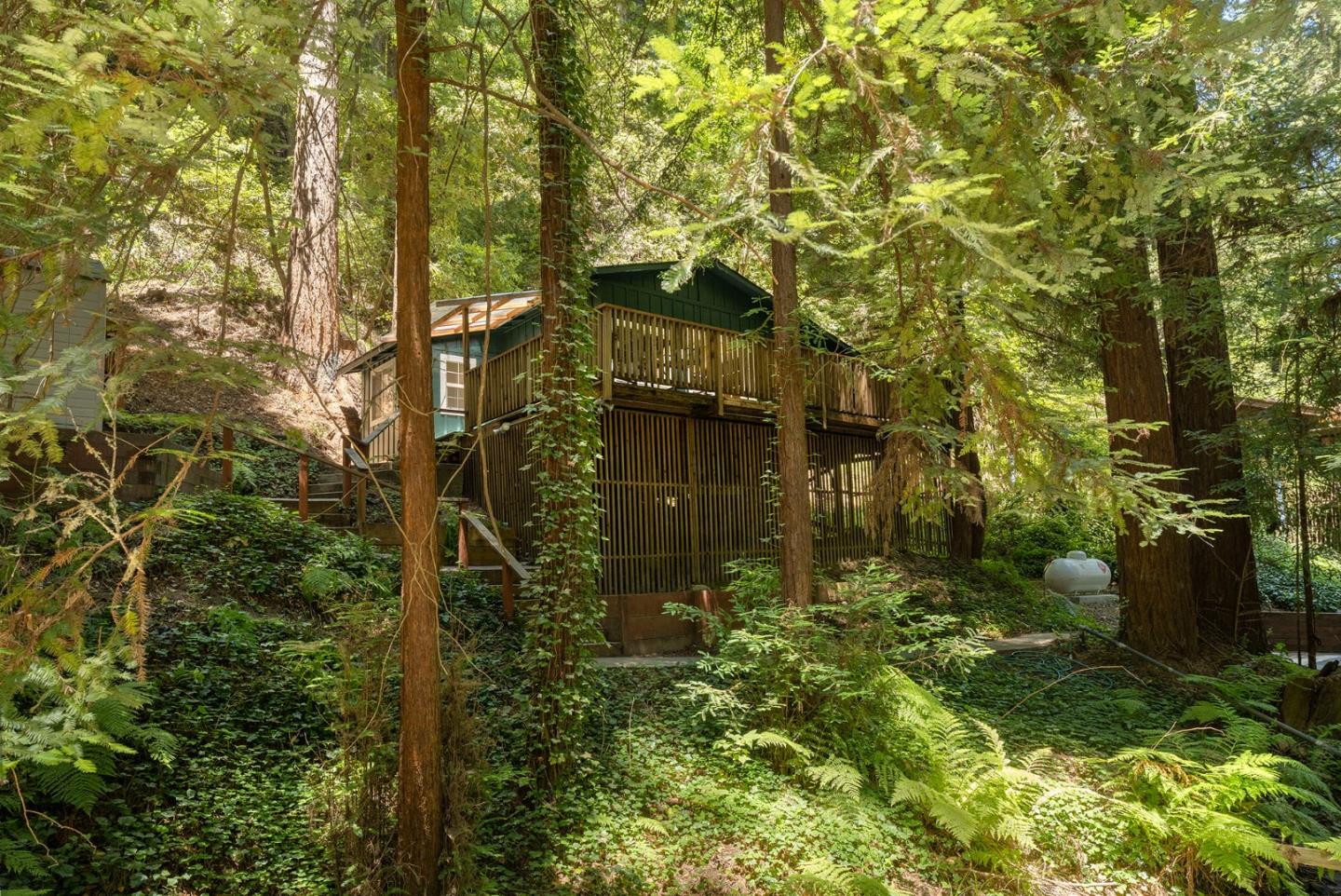 Front Image Thumbnail for ML82013104