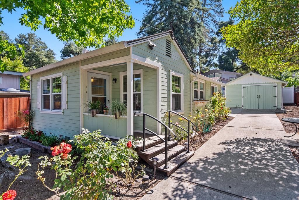 Front Image Thumbnail for ML82013155