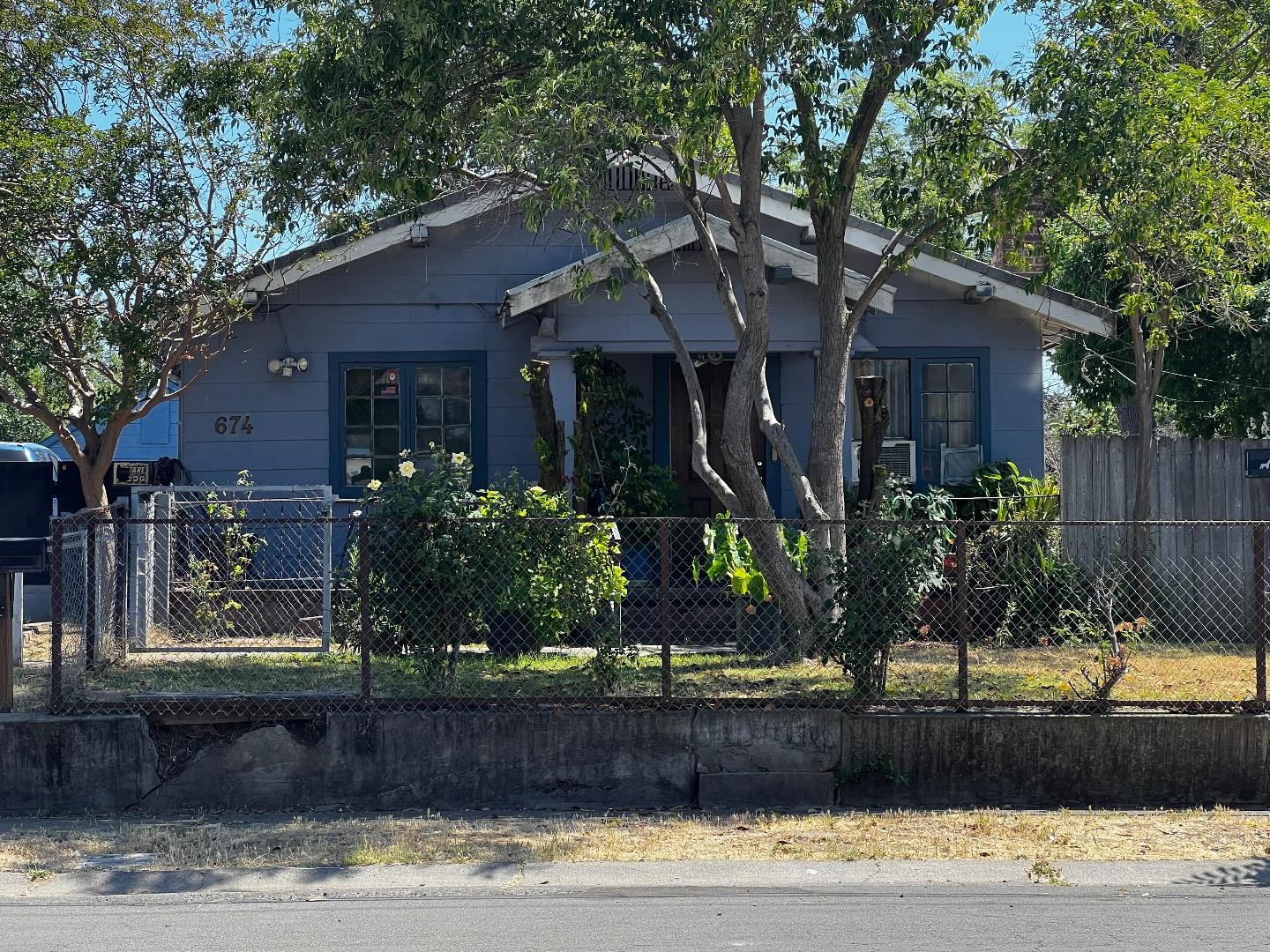 Front Image Thumbnail for ML82013160