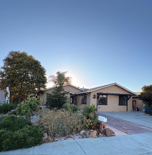 Front Image Thumbnail for ML82013218