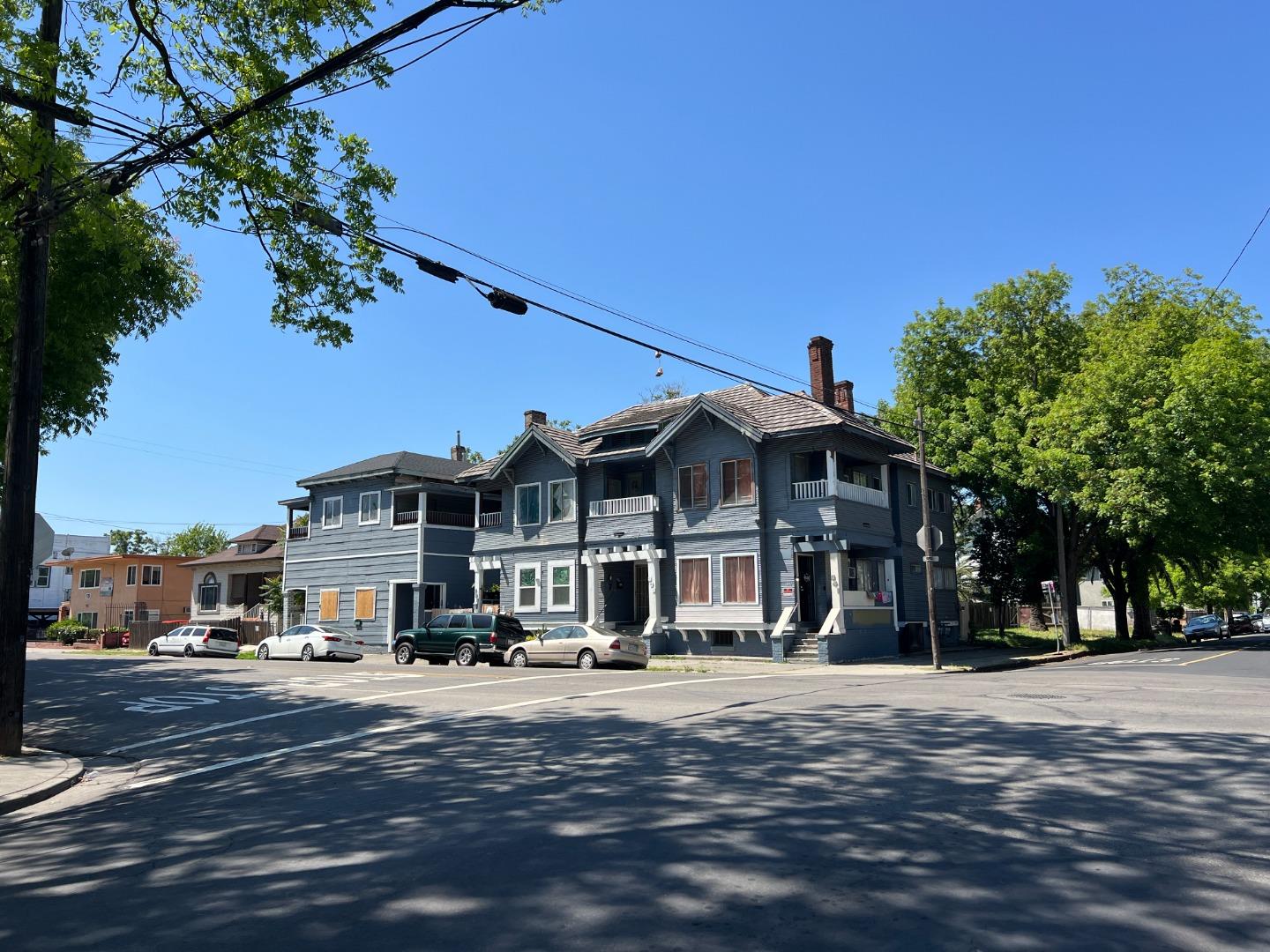 Front Image Thumbnail for ML82013341