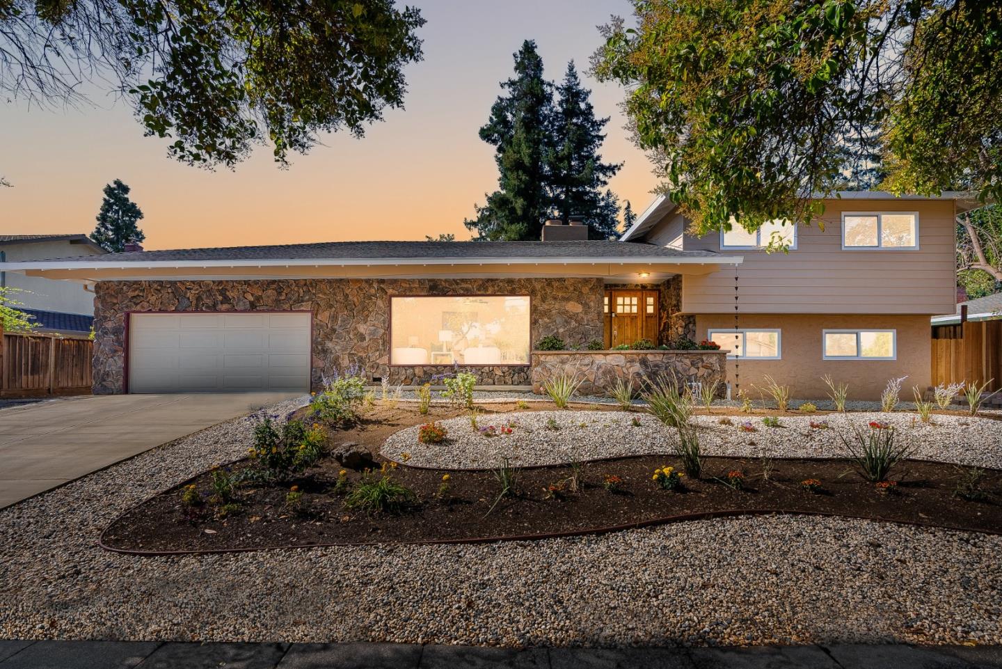 Front Image Thumbnail for ML82013564