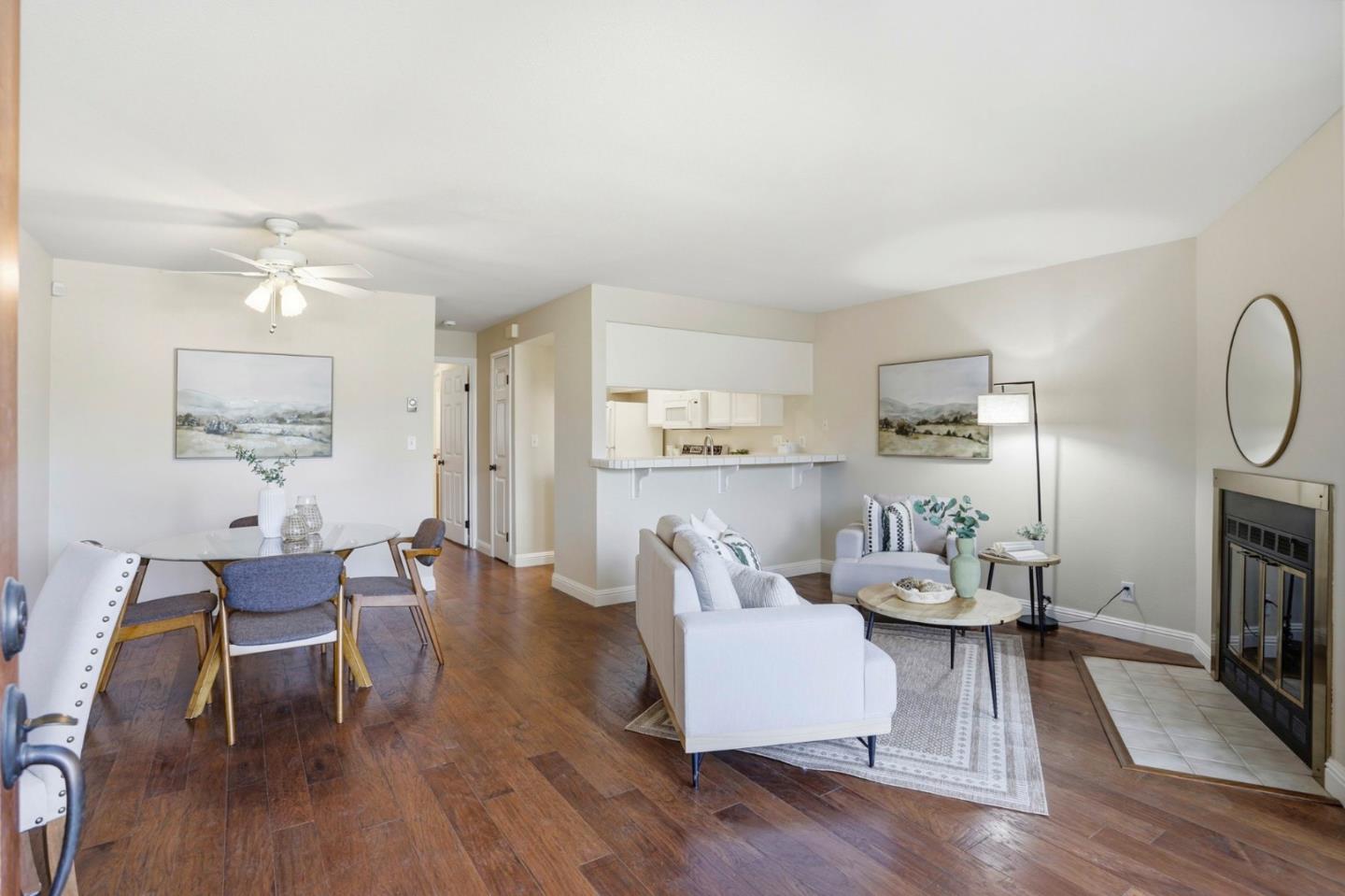 Front Image Thumbnail for ML82013597