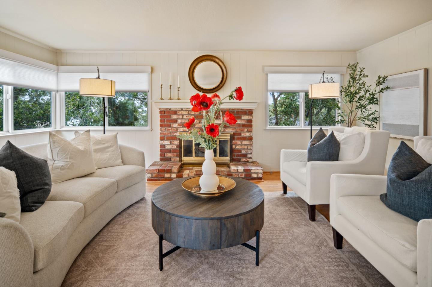 Front Image Thumbnail for ML82013651