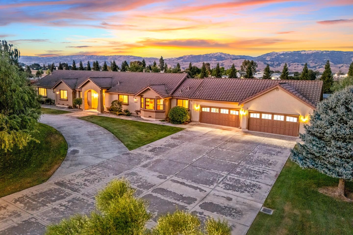 Front Image Thumbnail for ML82013715