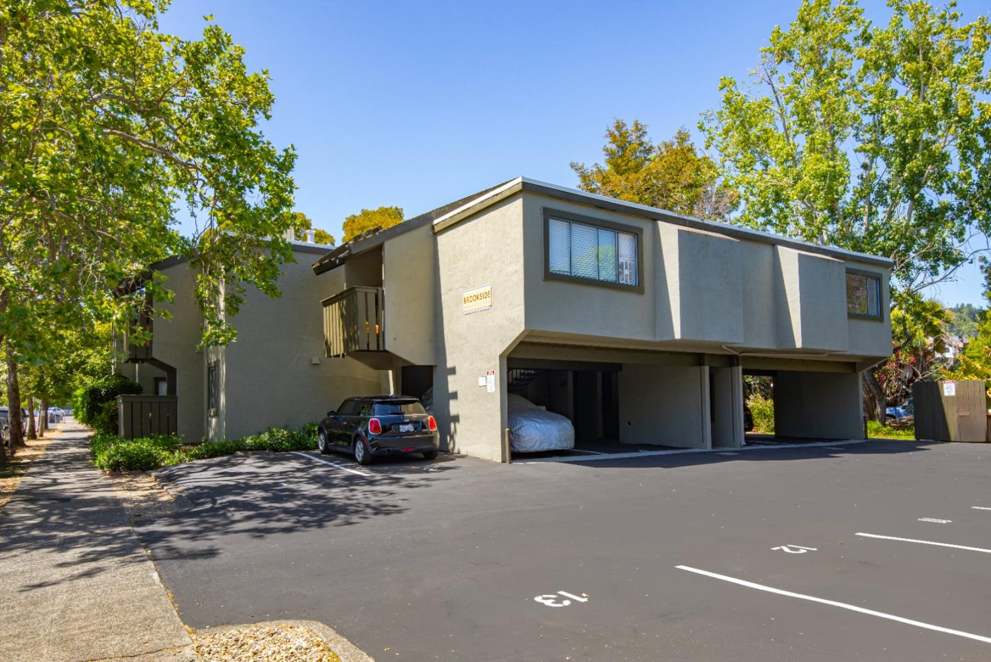 Front Image Thumbnail for ML82013904