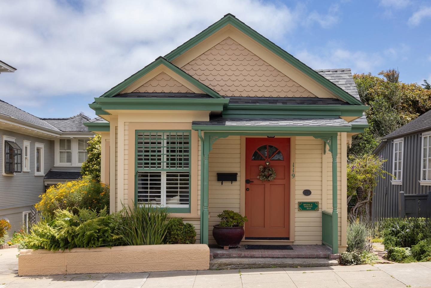 Front Image Thumbnail for ML82013940