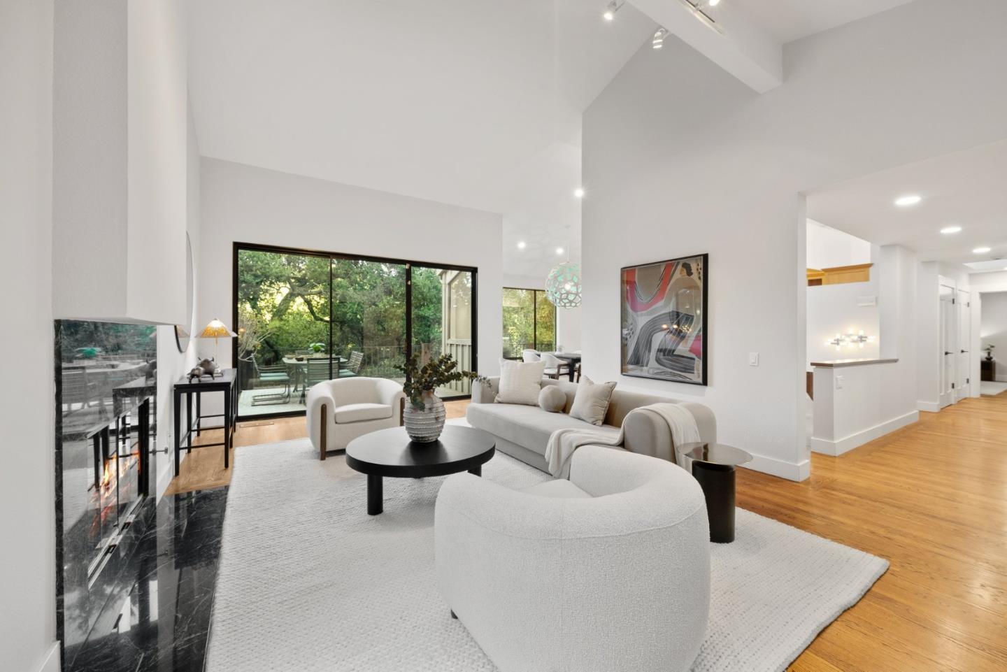 Front Image Thumbnail for ML82014073