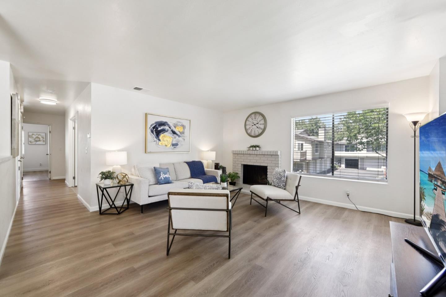 Front Image Thumbnail for ML82014183