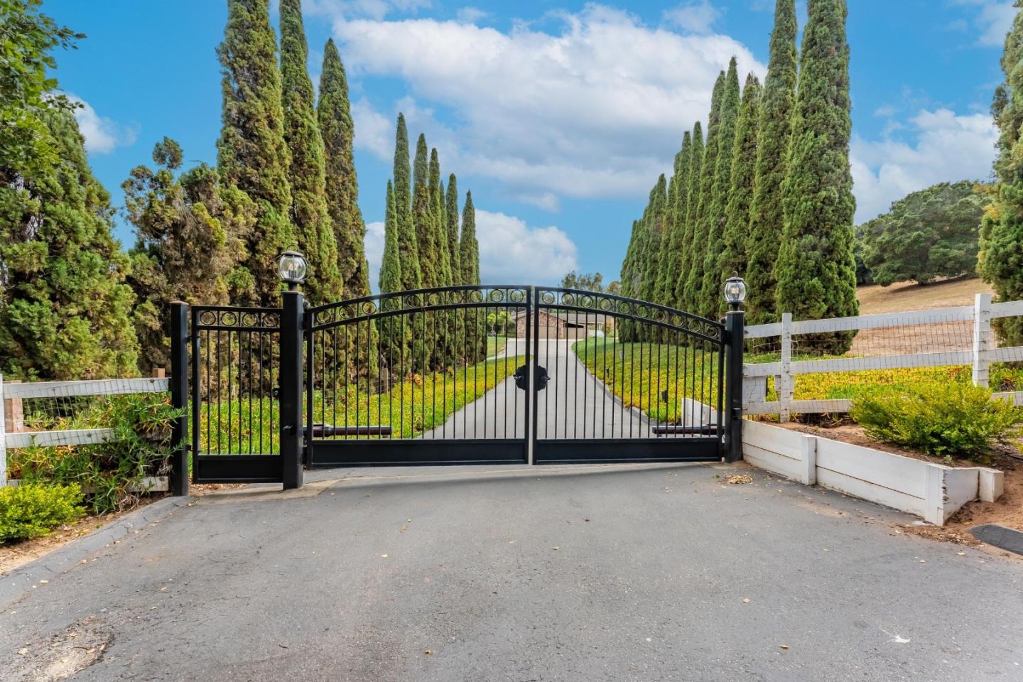 Front Image Thumbnail for ML82014212