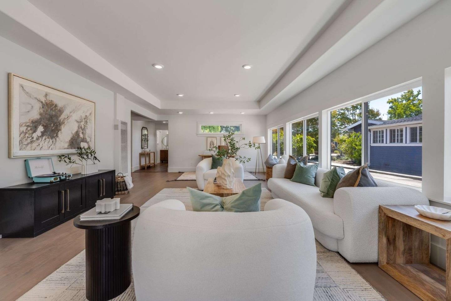 Front Image Thumbnail for ML82014474