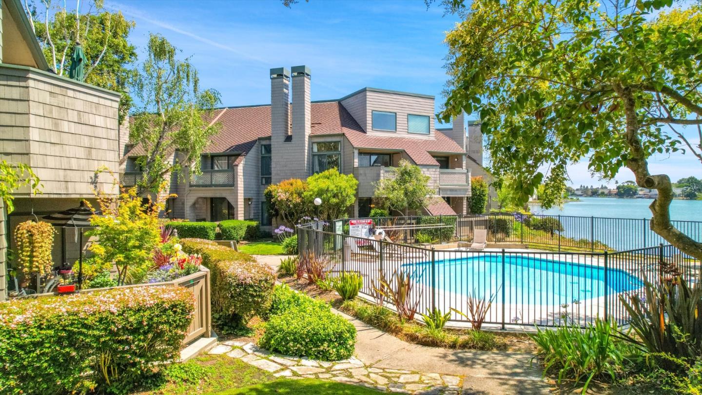 Front Image Thumbnail for ML82014499