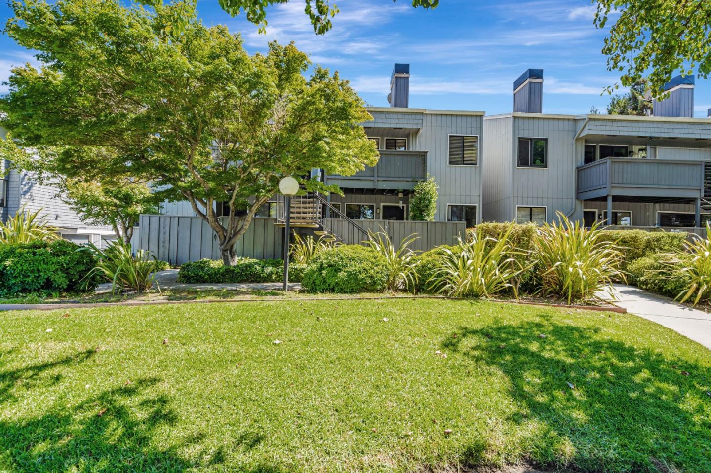 Front Image Thumbnail for ML82014852