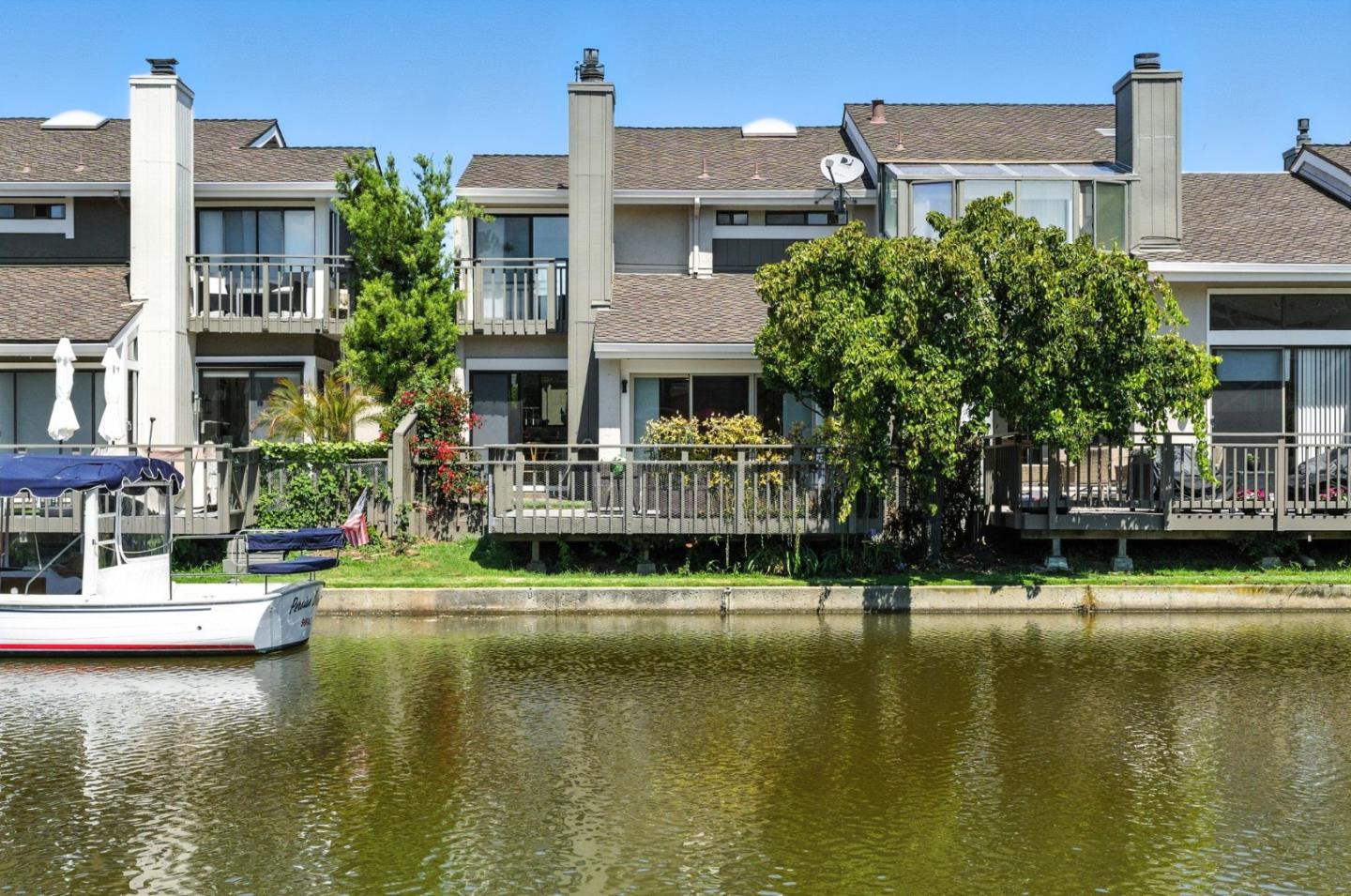 Front Image Thumbnail for ML82015188