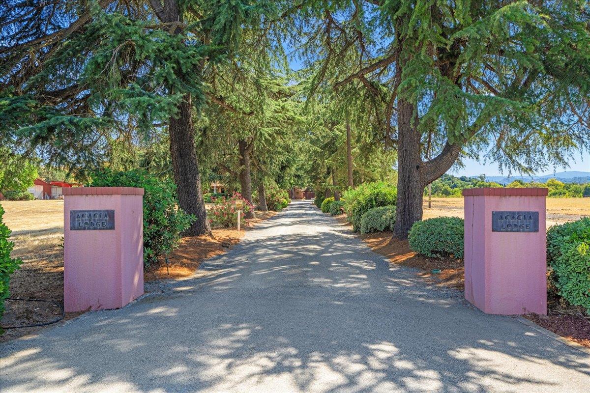 Front Image Thumbnail for ML82015240