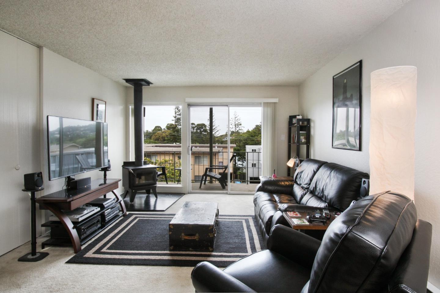 Front Image Thumbnail for ML82015448