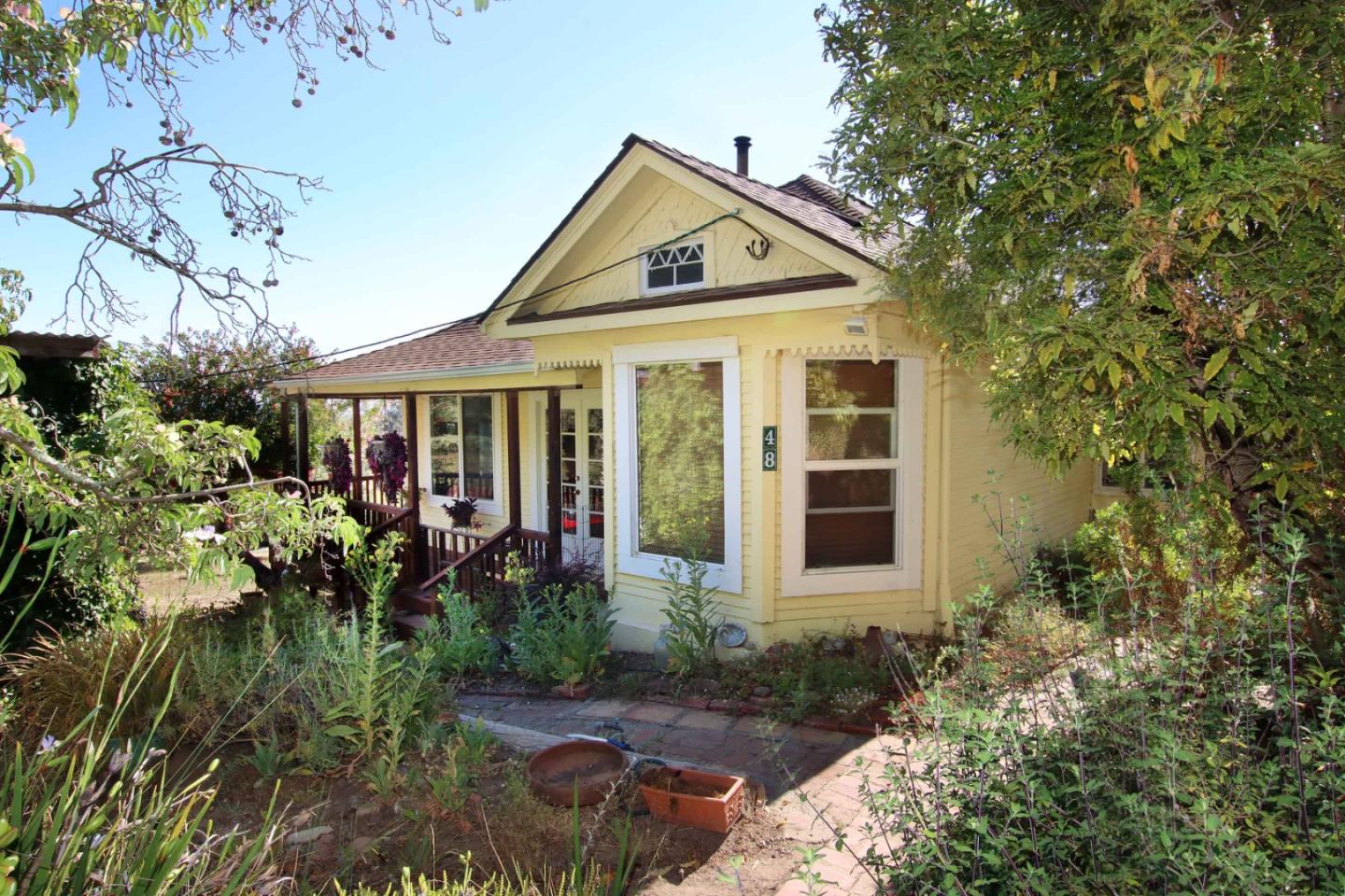 Front Image Thumbnail for ML82015506